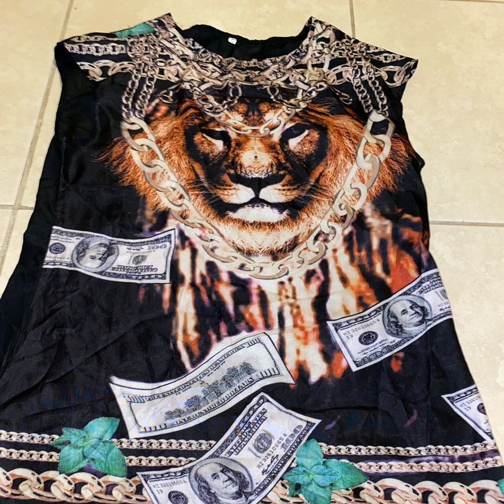 Graphic dress